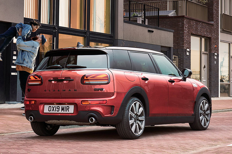 【中古車選び】MINIクラブマンは今が狙い目｜生産終了後の「価値」と「前期・後期の違い」