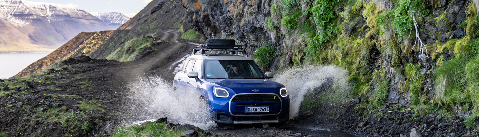 どんな道でも、主役になるクルマ。 MINI COUNTRYMAN.