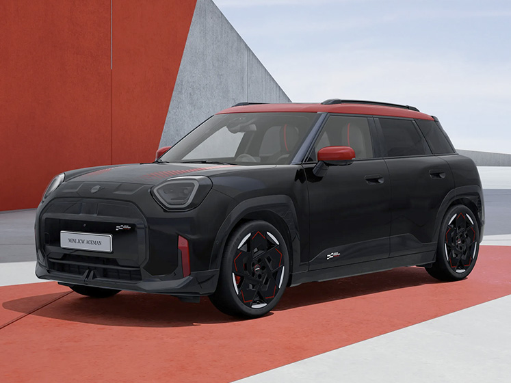 THE NEW MINI JCW ACEMAN E