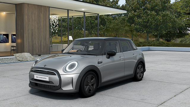 MINI COOPER D 5 DOOR PREMIUM PLUS.