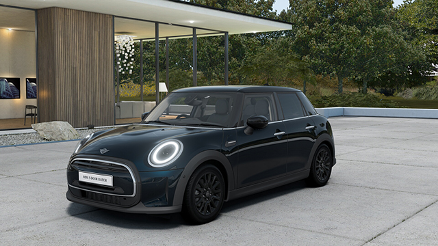 MINI COOPER D 5 DOOR PREMIUM PLUS.