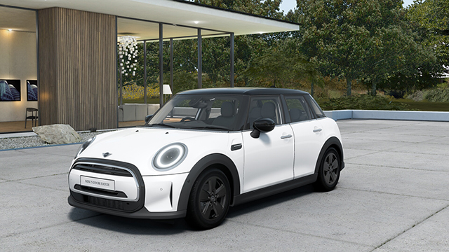 MINI COOPER D 5 DOOR PREMIUM PLUS.